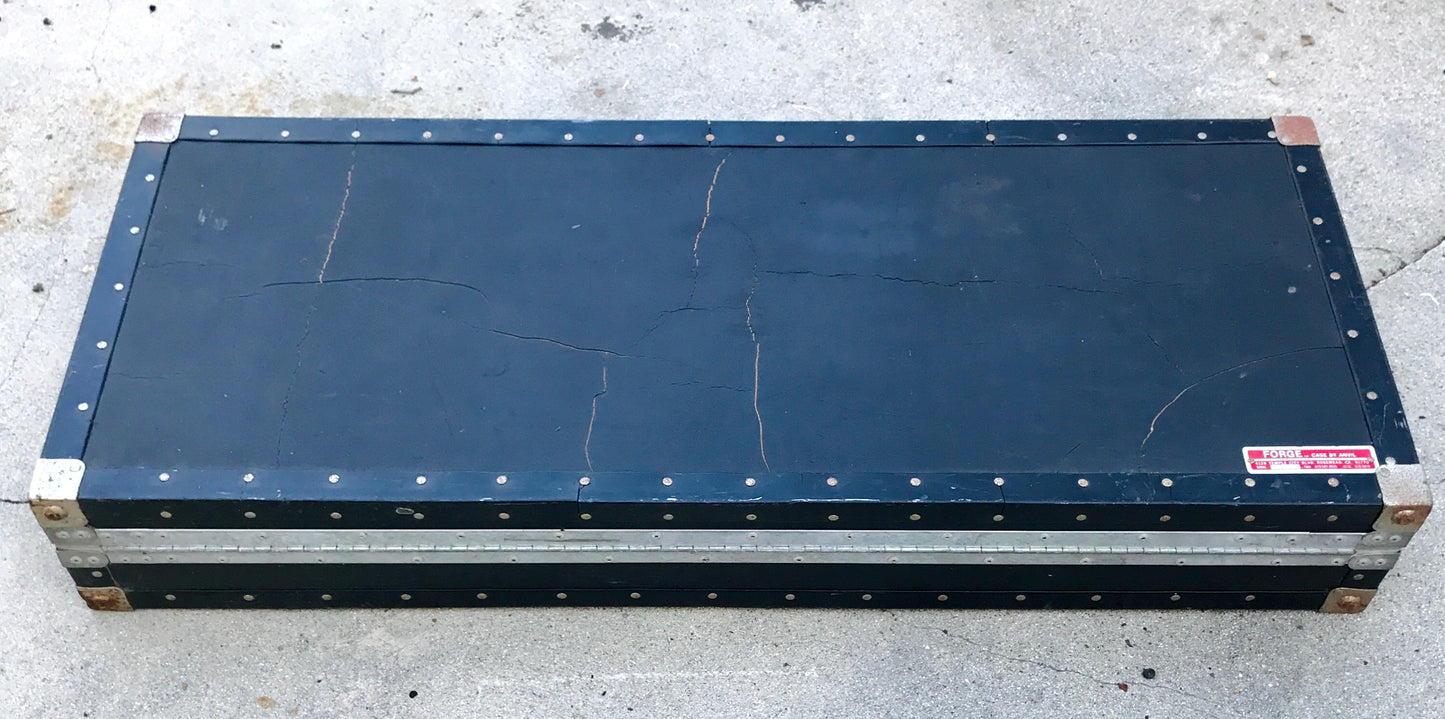 Anvil Forge road case, needs new foam, for Roland Juno-106 or other